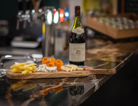 KYRIAD LYON OUEST Limonest Hotel in Lyon