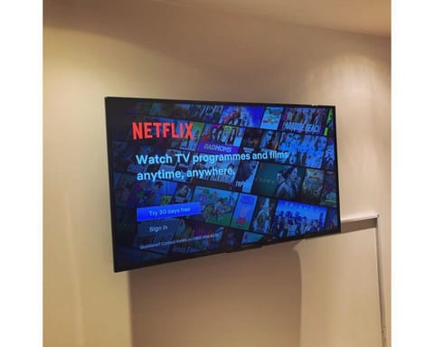 Modern Leeds City Apartment Apartment in Leeds