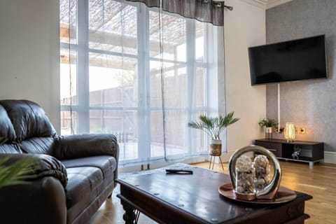 Redbourne Terrace Large Home Vacation rental in Boston