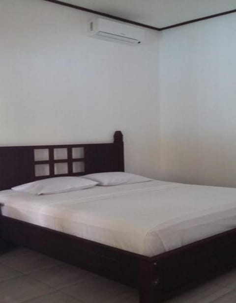 Padang Lovina Seaside Cottage Hotel in Buleleng