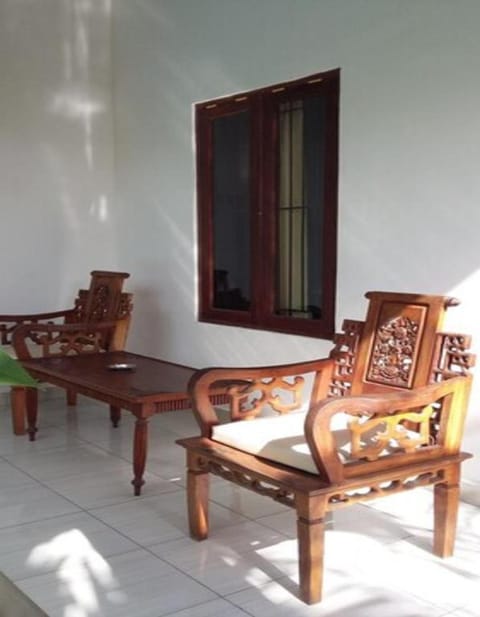 Padang Lovina Seaside Cottage Hotel in Buleleng
