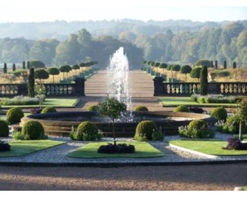 Townhouse @ 50 Birks Street Stoke Bed and Breakfast in Stoke-on-Trent