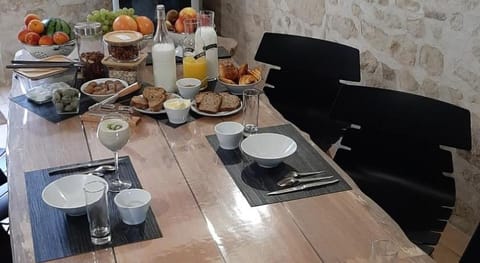 La BerryCurienne proche du zoo de Beauval Saint-Aignan Bed and Breakfast in Centre-Val de Loire