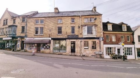 Stylish town centre apartments Apartment in Nailsworth