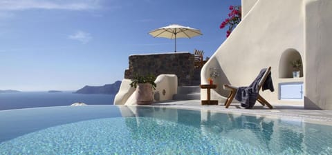 Pezoules of Oia Hotel in Oia