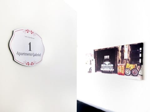 Lara's Guesthouse - Apartment Gabriel Apartment in Merano