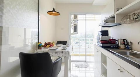 Backpacker Street Airport Place Apartment in Mai Khao