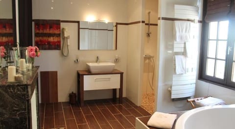 Manoir de la Queue du Renard Hotel in Normandy