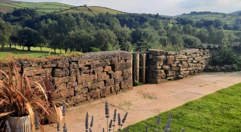 Woodcock Farm Holidays Vacation rental in Glossop