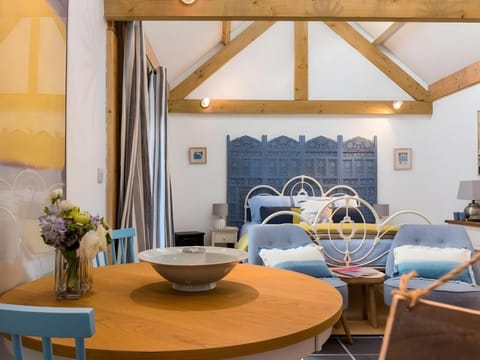 Storm Barn Apartment in England