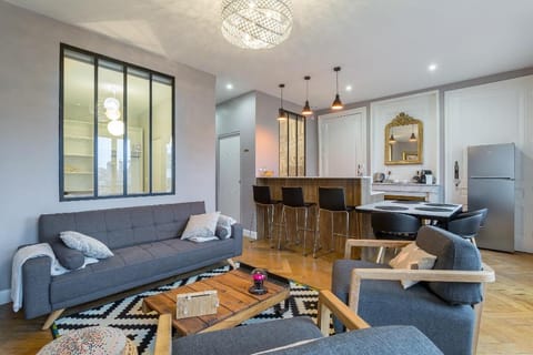 Host Inn Natty Sūite Apartment in Lyon