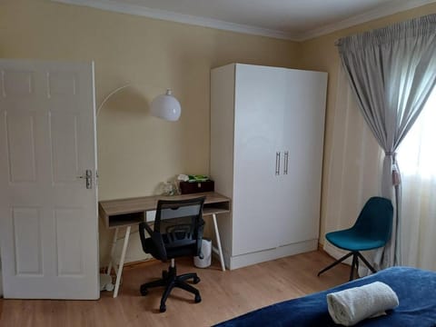 Shalom Self Catering Apartment in Cape Town