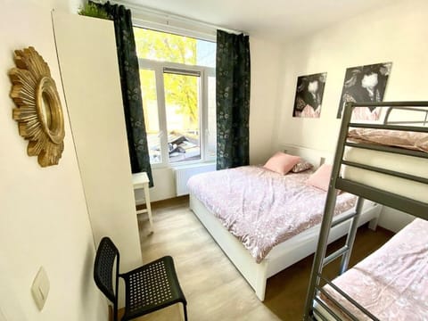 7 Carnot Apartments 7 ( 3 sleeping rooms). Apartment in Antwerp