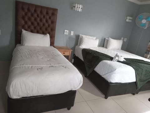 Victoria Guest Lodge Bed and Breakfast in Cape Town