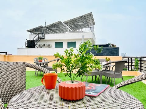 BluO 2BHK Jaipur - Terrace Garden, Balcony, Lift Apartment in Jaipur