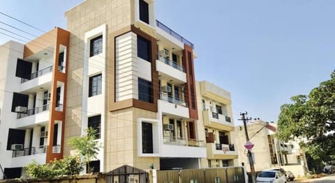 BluO 2BR Jaipur - Lift, Balcony, Parking, Terrace Apartment in Jaipur