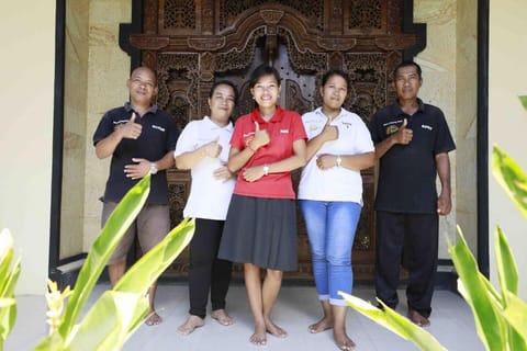 KIRANA HOMESTAY (SUNSHINE BUNGALOW) Vacation rental in Abang