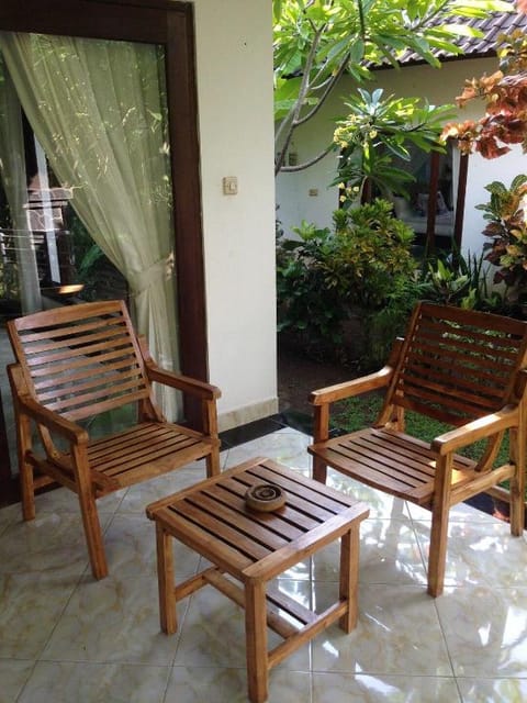 KIRANA HOMESTAY (SUNSHINE BUNGALOW) Vacation rental in Abang