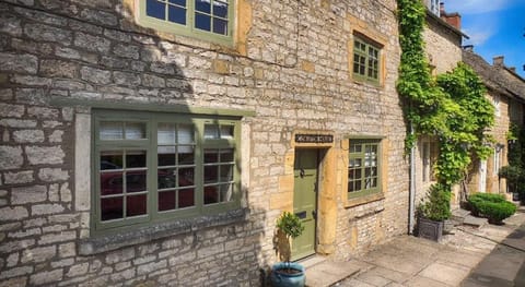 Coniston House Vacation rental in Stow-on-the-Wold
