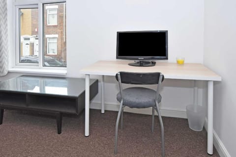 Townhouse @ 66 Rose Street Stoke Hotel in Stoke-on-Trent