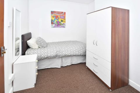 Townhouse @ 66 Rose Street Stoke Hotel in Stoke-on-Trent