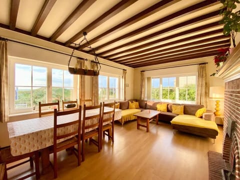 Villa in duinen - jacuzzi met zeezicht  Villa in Koksijde