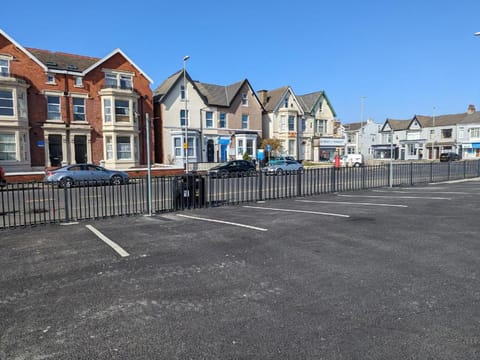 Coast Accommodation Station Road Apartments Apartment in Blackpool