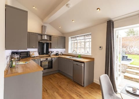 The Olde Coach House Vacation rental in Chesterfield