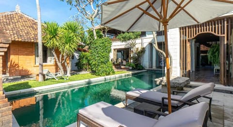 Angsa Villa Sanur by Nakula Villa in Denpasar