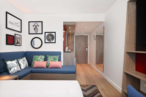 Hampton by Hilton High Wycombe Hotel in High Wycombe