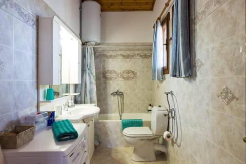 Effie Beach Front Apartment with Pool Apartment in Crete