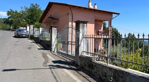 Casa Sharon  Villa in Province of Massa and Carrara