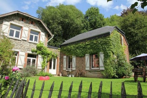 Bievre Forest-Edge Retreat Vacation rental in Wallonia, Belgium