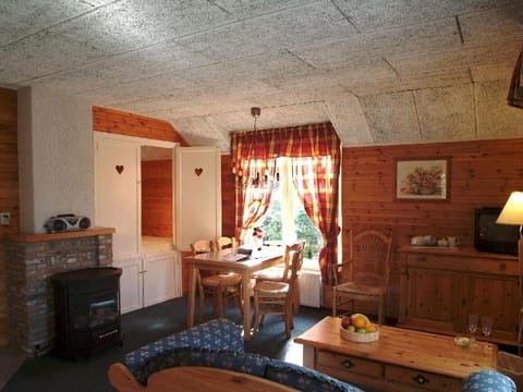 Farmhouse in Herperduin with Bubble Bath Vacation rental in Limburg (province)