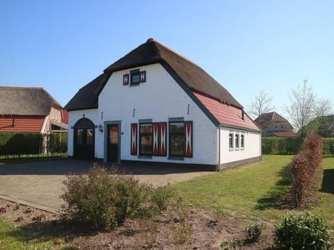 Farmhouse in Limburg with Sauna  Hot Tub Villa in Roggel