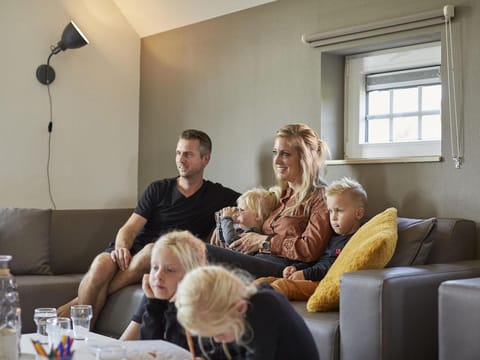 Farmhouse in Limburg with Sauna  Hot Tub Villa in Roggel