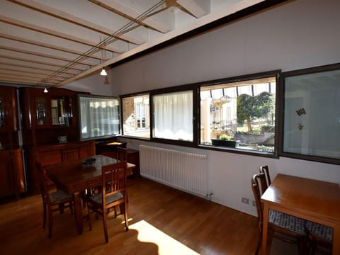 Apartment in Lovere with Lake Views Apartment in Lovere