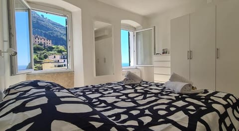 Enjoy &  Relax ☆House of Mitì @5 TERRE RIOMAGGIORE Vacation rental in Riomaggiore