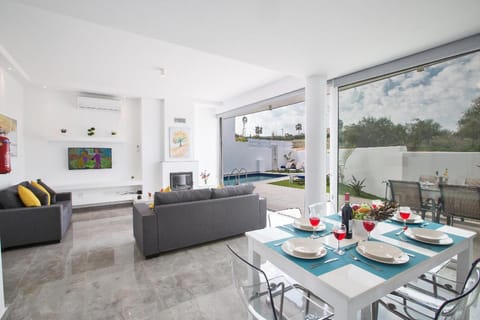 Villa Prol23, New and Modern 2bdr Protaras Villa with Pool, Close to the Beach Hotel in Protaras