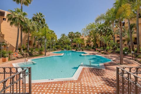 Apartamento de 2 dormitorios en Bahía de Alcántara Apartment in San Pedro de Alcántara