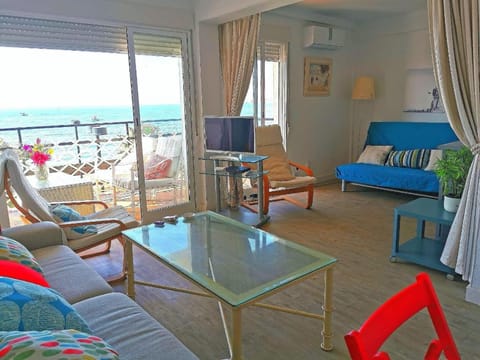 Paseo Maritimo-Apartment in Fuengirola by Rafleys Apartment in Fuengirola