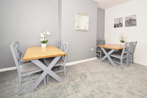 Townhouse @ 86 Brooklyn Street Crewe Vacation rental in Crewe