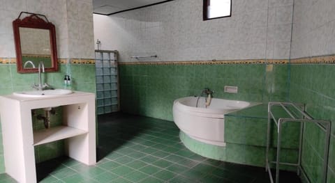 Villa Puri Royan Jimbaran Hotel in Kuta