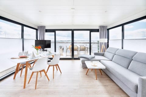 For Marine Lovers | 2BR | 2BA | Parking | WLAN | Vacation rental in Boltenhagen