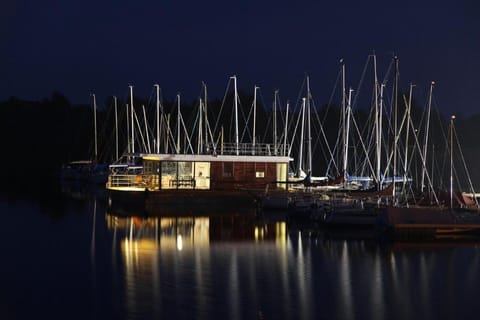 Secret hint on the Baltic Sea→living in the marina Vacation rental in Boltenhagen