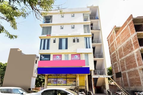 Townhouse Sanganer Railway Station Formerly Hotel Skyview Hotel in Jaipur