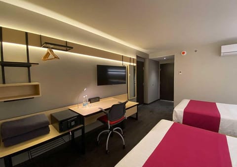 Hotel MX mas cuautitlan Izcalli, Trademark by Wyndham Hotel in Hidalgo, Mexico