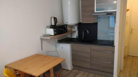 Studio N 202 Furnished Besancon 15 Rue Battant Apartment in Besançon