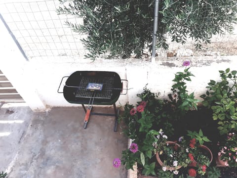 Cosy quiet house in Ksamil with spacious balcony. Vacation rental in Ksamil