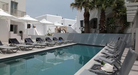 Angels Pillow Luxury Boutique Residence - Adults Only Hotel in Naousa